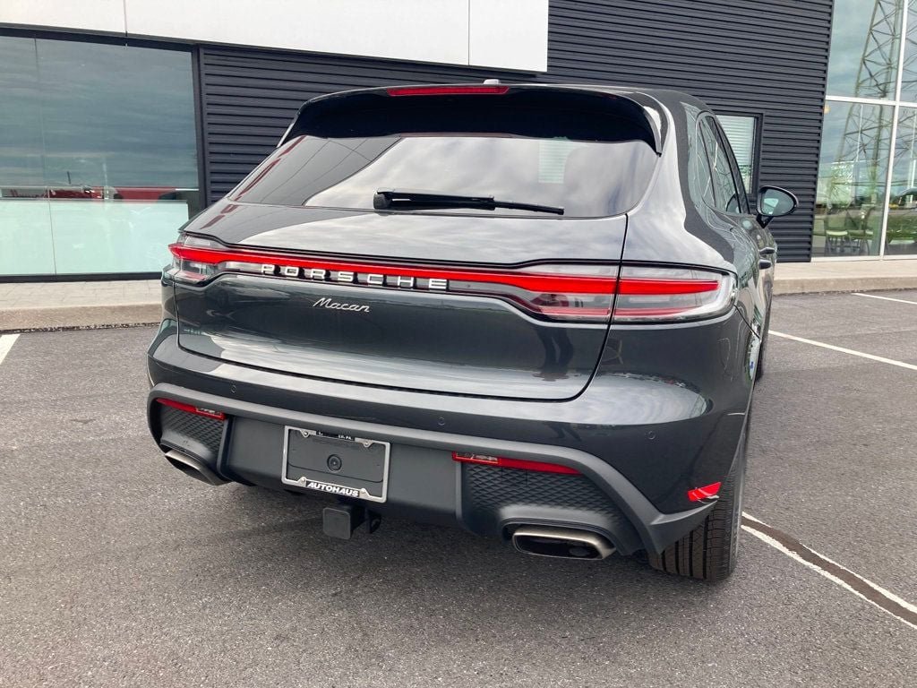 2026 Porsche Macan - Photo 28
