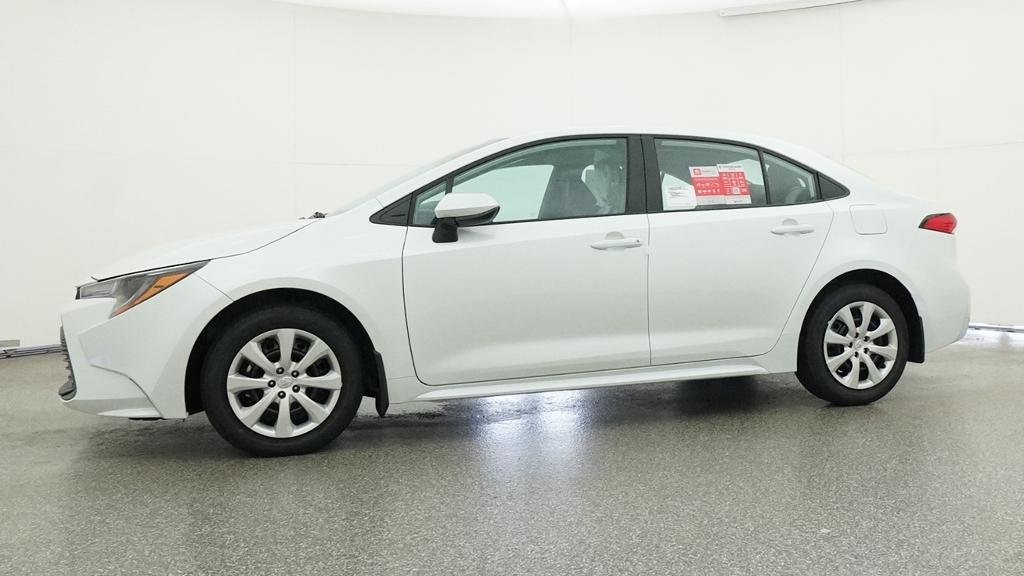 New 2026 Wind Chill Pearl Toyota LE image 4