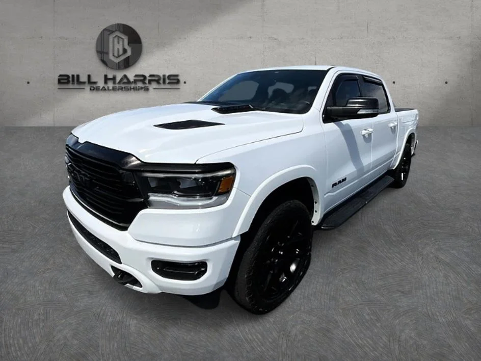2022 RAM 1500 Laramie 4x4 Crew Cab 5'7's photo