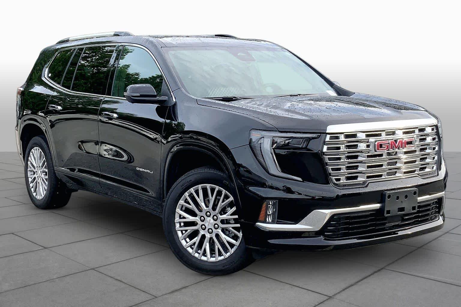 Used 2025 Ebony Twilight Metallic GMC FWD Denali image 3