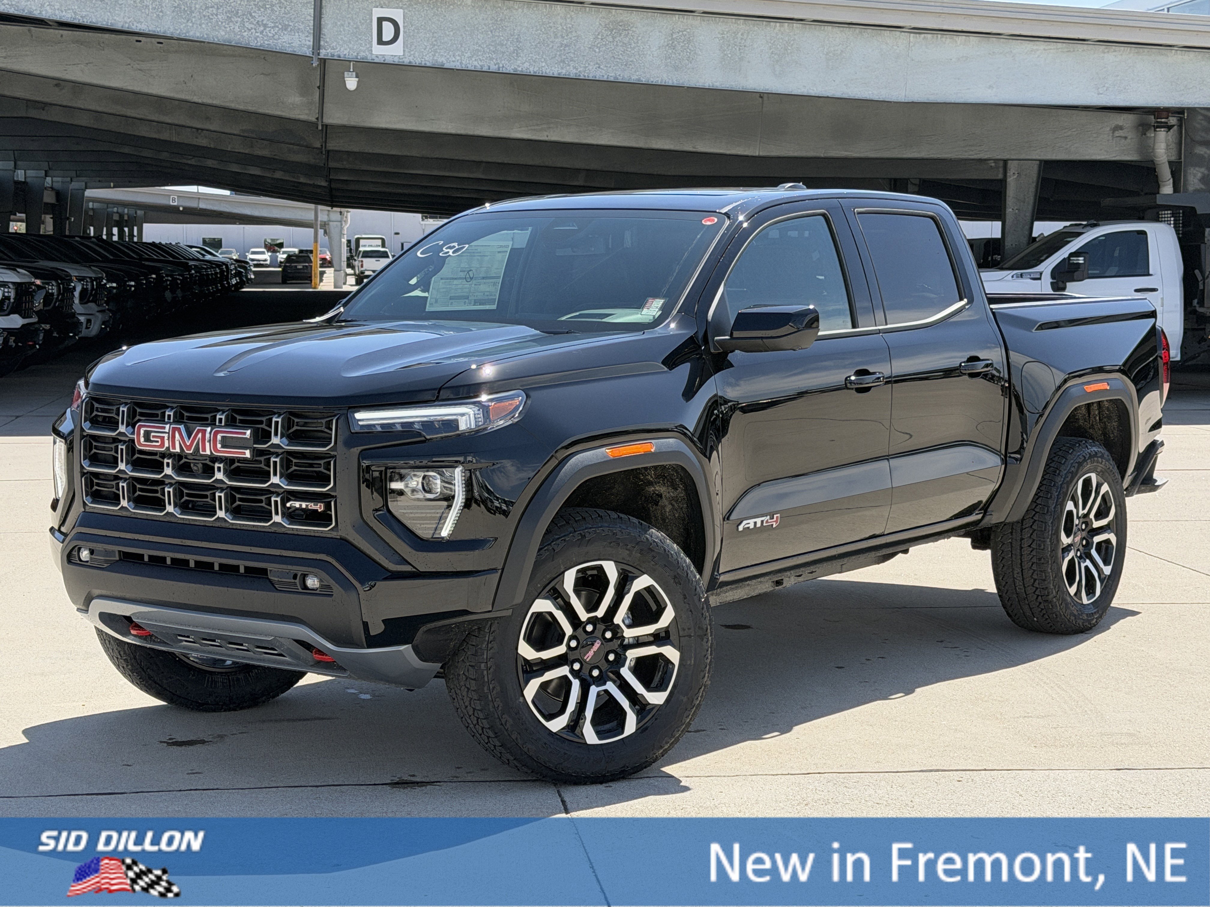 2026 GMC Canyon 4WD AT4 Crew Cab Short Box's photo