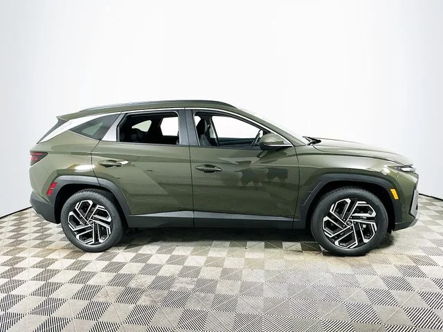 New 2026 Hyundai TUCSON SEL