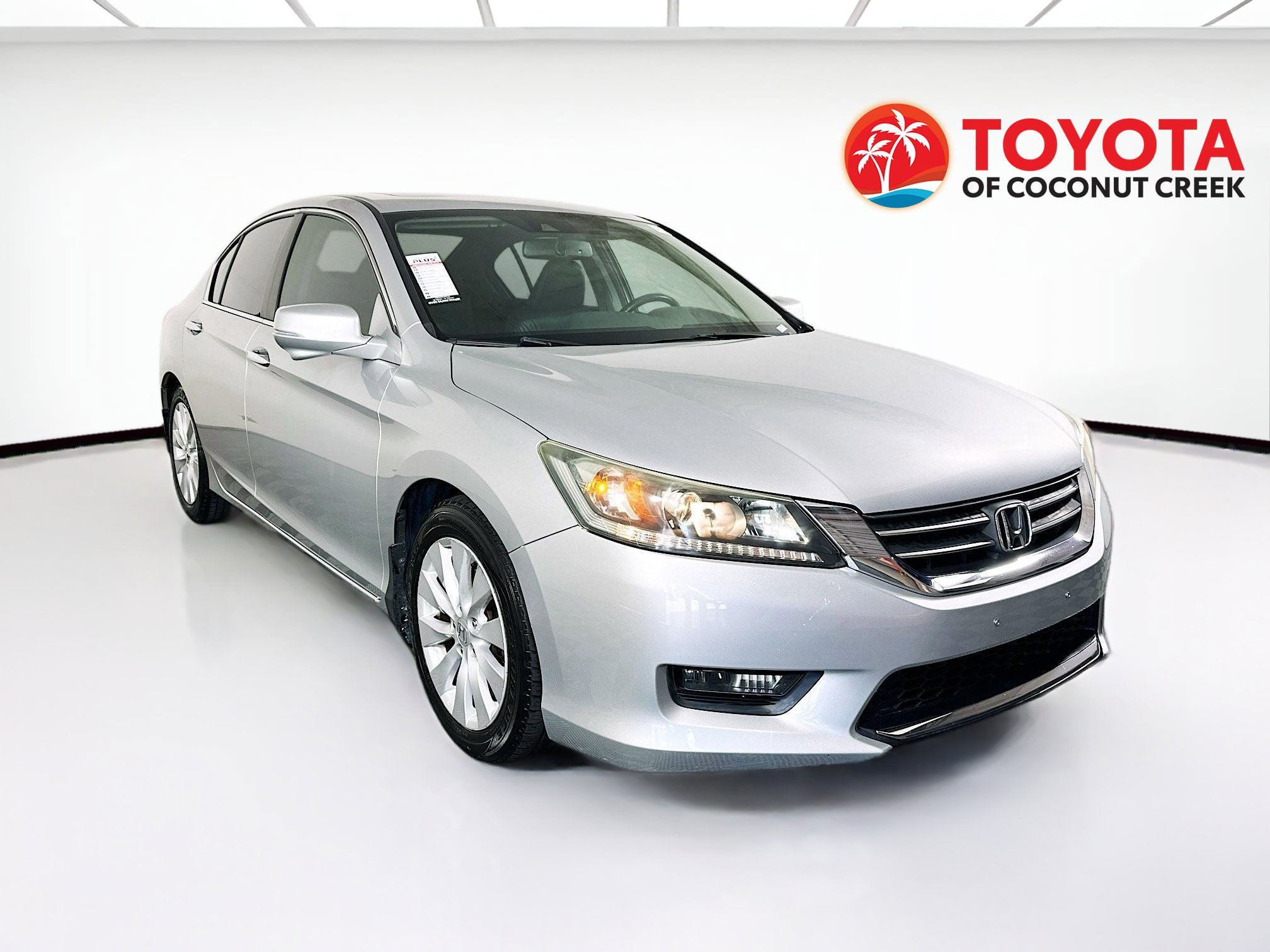 Used 2014 Silver Honda EX-L image 1