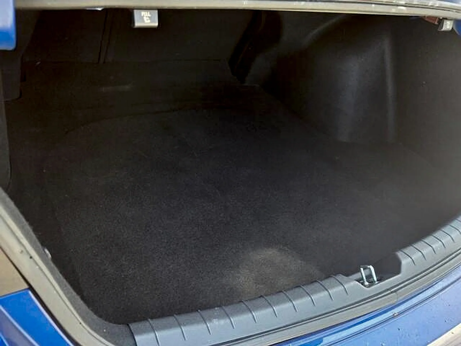 Used 2022 Sapphire Blue Kia EX image 13