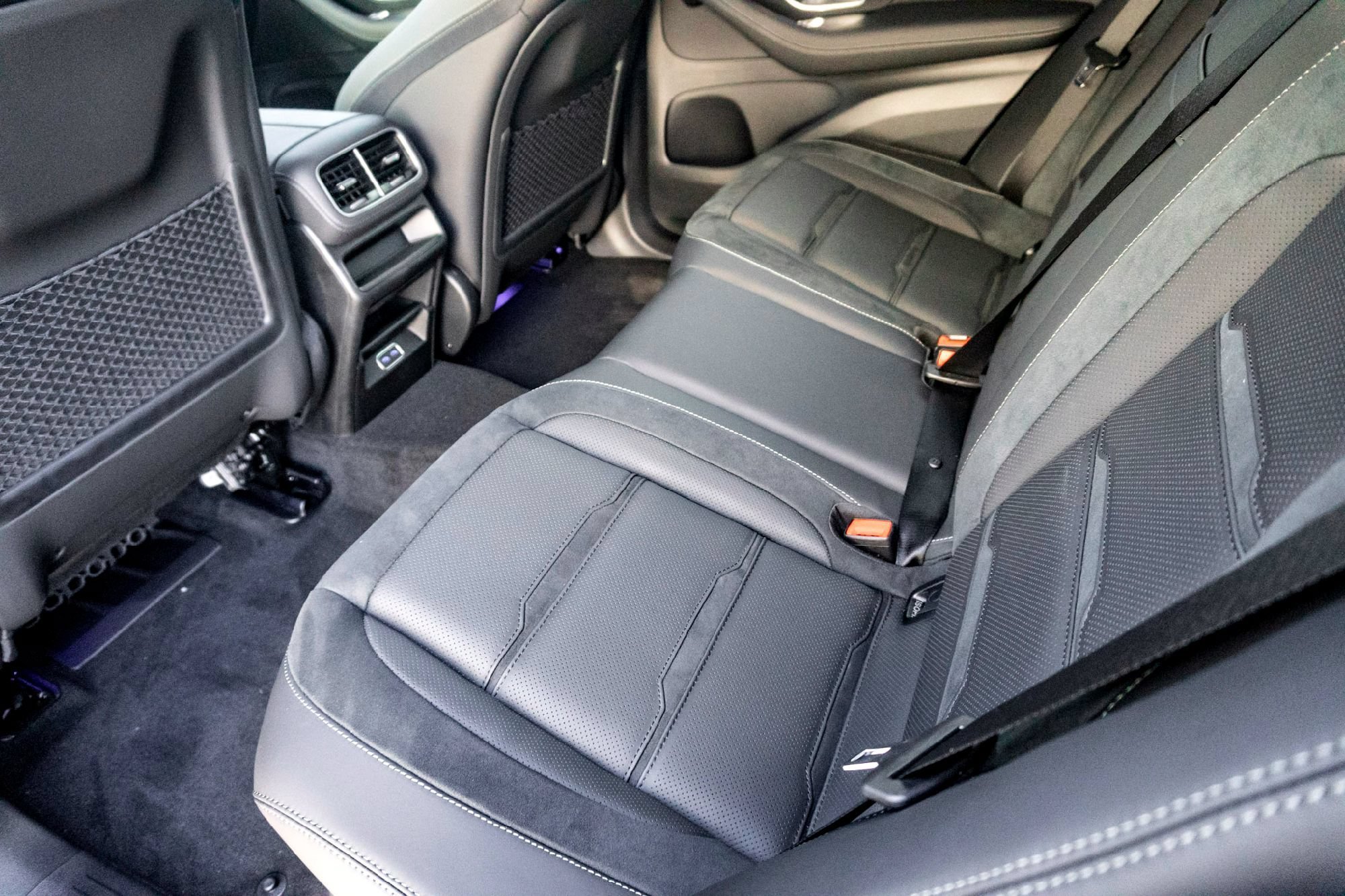 New 2025 Obsidian Black Metallic Mercedes-Benz AMG® GLE 53 4MATIC+ SUV image 43