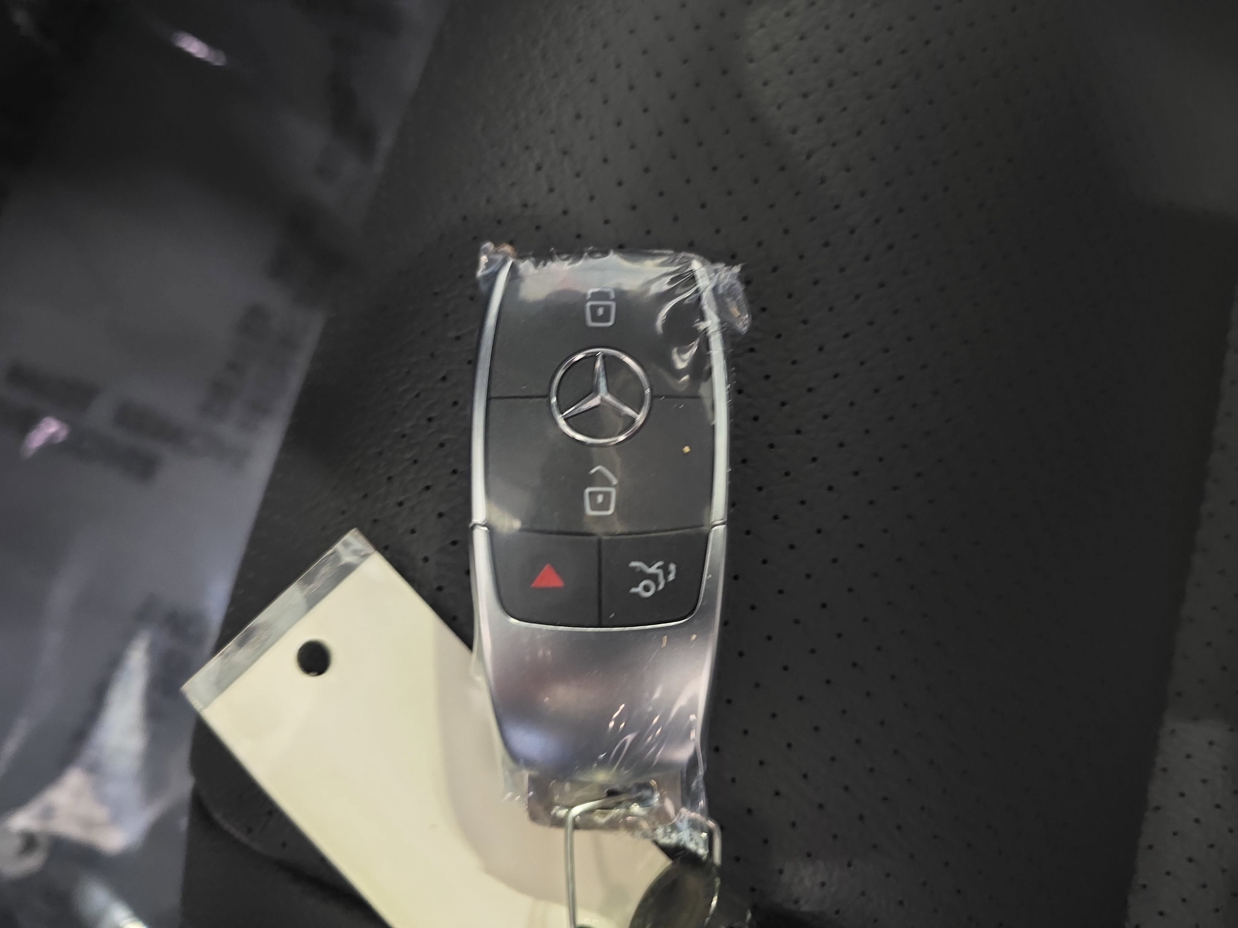 New 2026 Polar White Mercedes-Benz GLE350 image 38