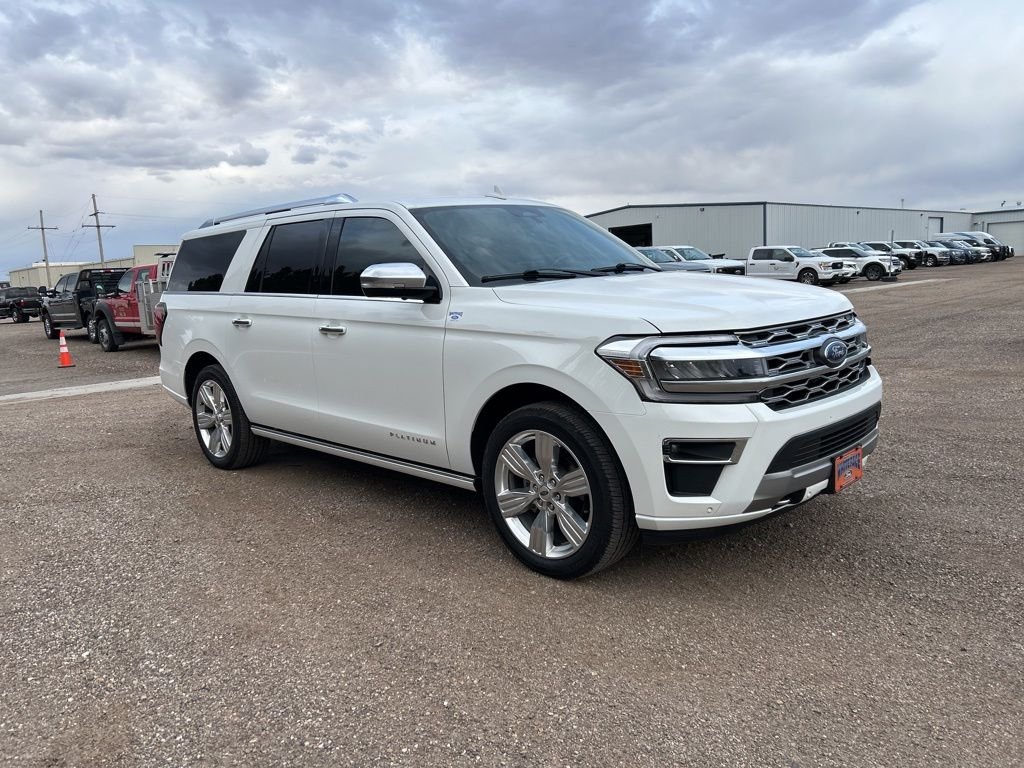 Used 2022 White Metallic Ford Platinum image 8