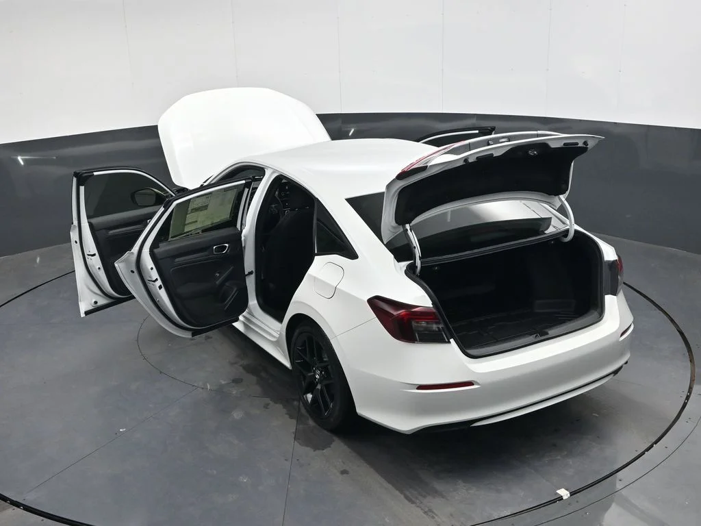 Certified Used 2026 Platinum White Pearl Honda Sport image 37