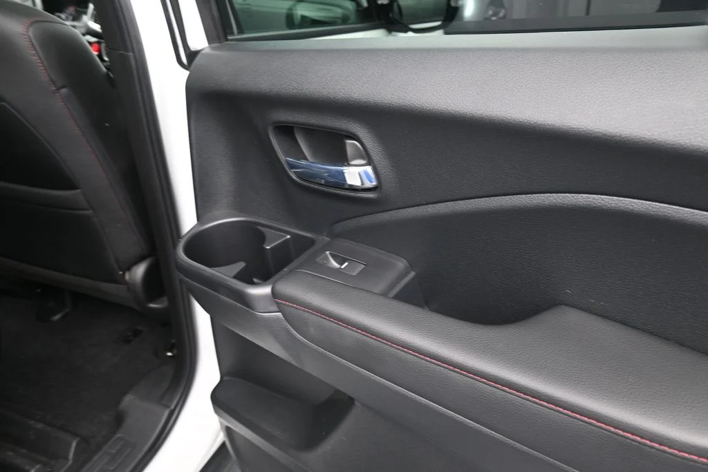 Used 2023 Platinum White Pearl Honda Black Edition image 11