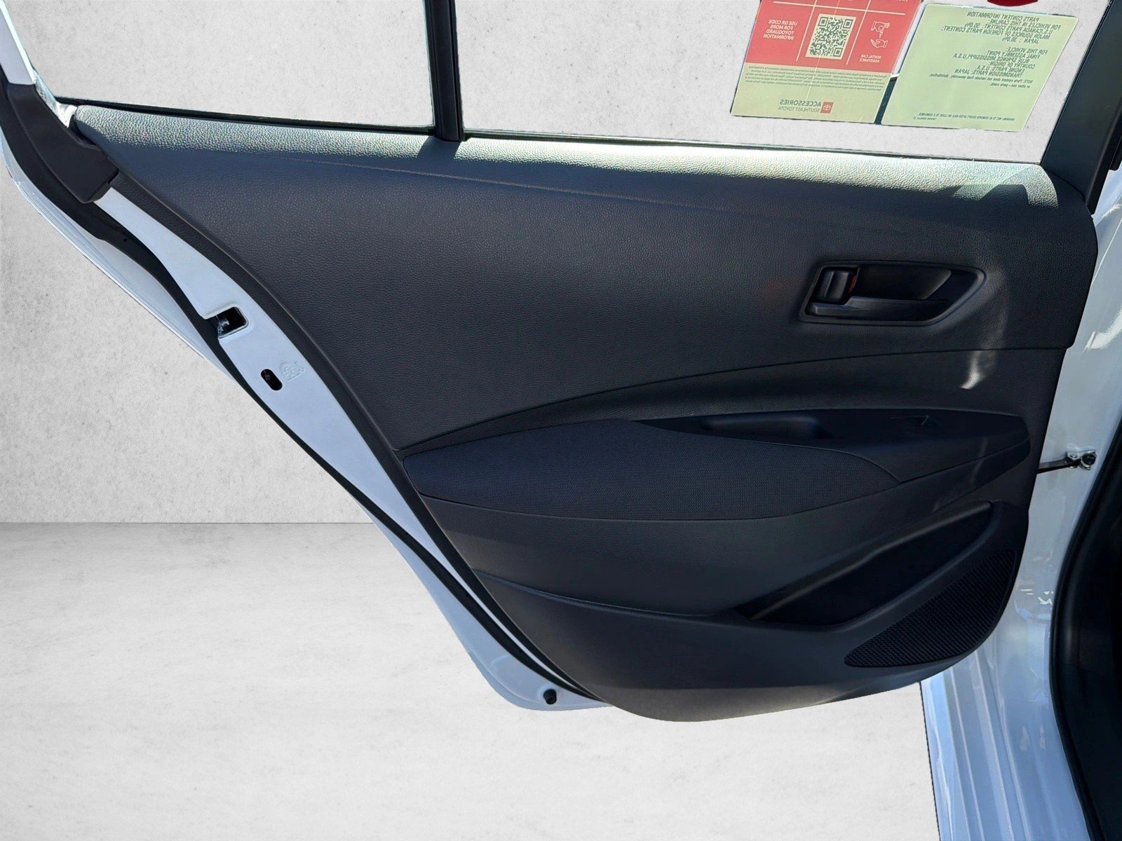 New 2027 Ice Cap Toyota LE image 21