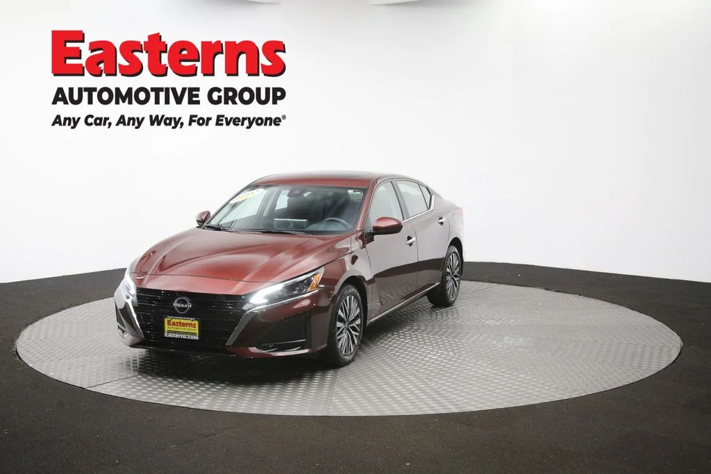 Used 2024 Red Nissan 2.5 SV image 56