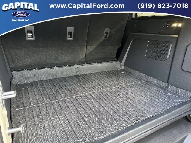 Used 2025 Beige Ford Badlands image 16