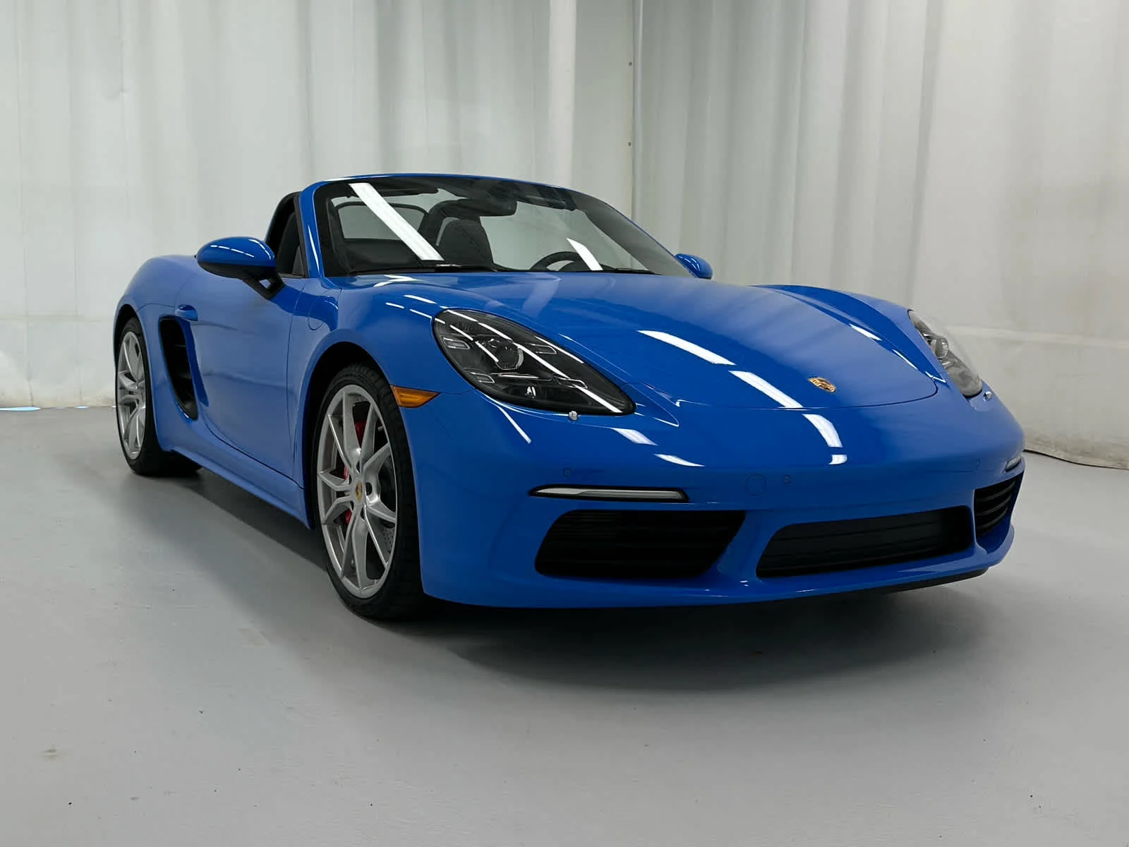 2024 Porsche 718 Boxster S's photo