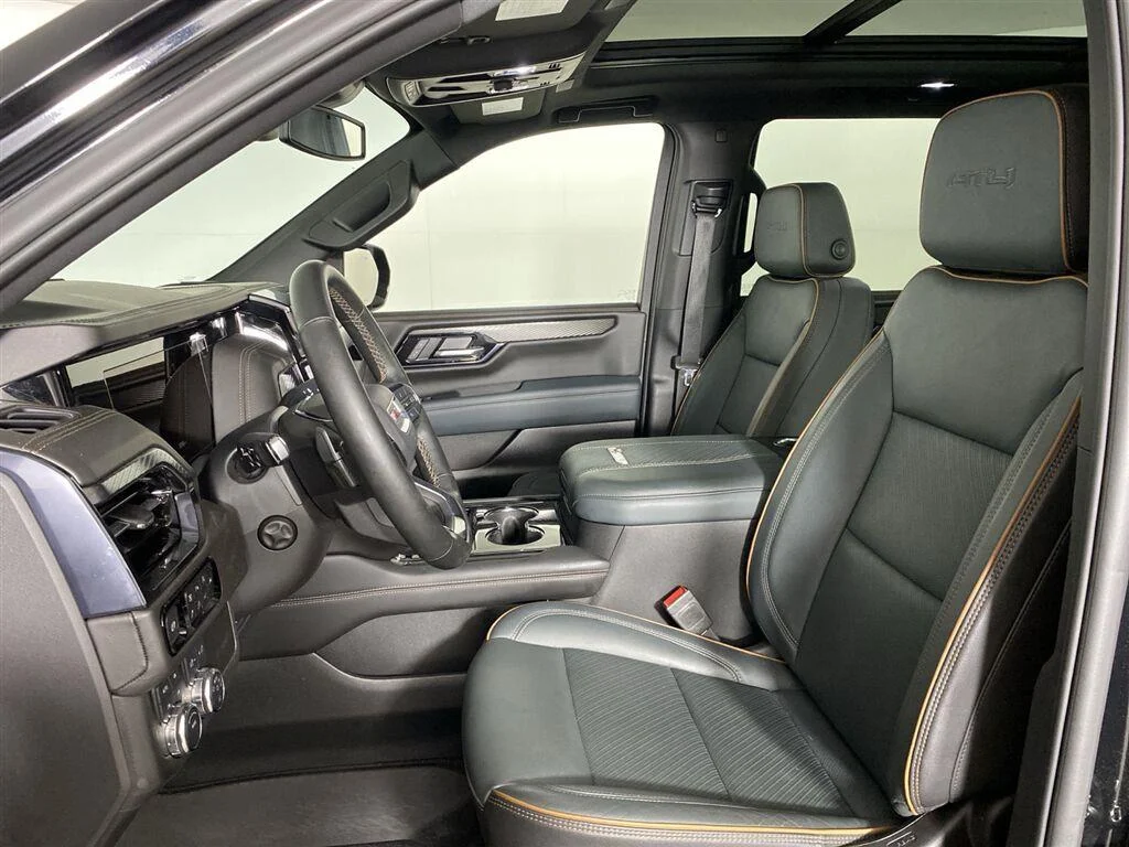 Used 2025 Onyx Black GMC AT4 image 13