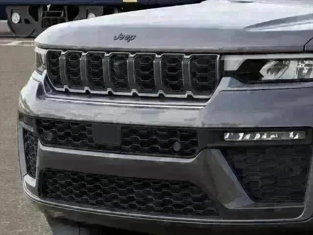 New 2026 Baltic Gray Metallic Clear-Coat Exterior Paint Jeep Limited image 100