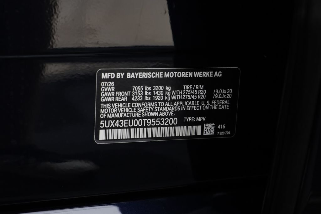 New 2026 Carbon Black Metallic BMW xDrive50e image 28