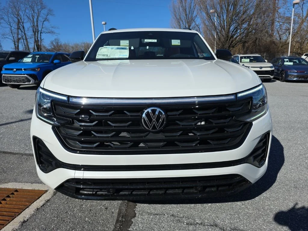 New 2026 Opal White Pearl Volkswagen 2.0T SEL R-Line Black image 2