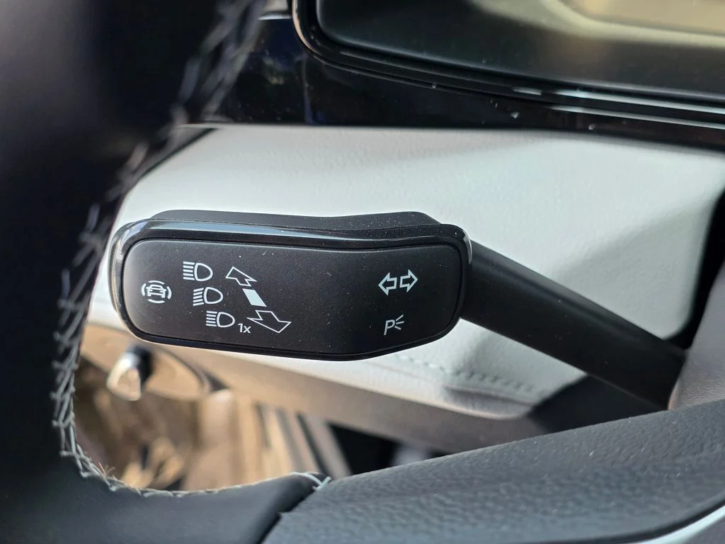New 2026 Deep Black Pearl Volkswagen 1.5T S image 15