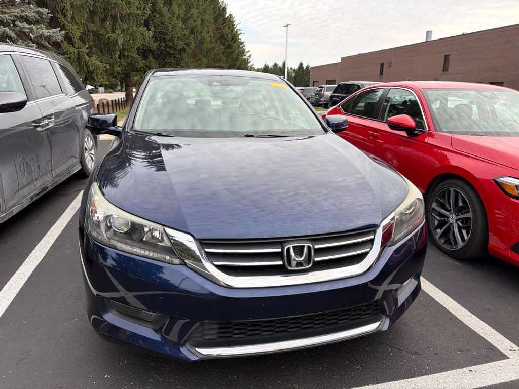 Used 2015 Obsidian Blue Pearl Honda EX-L image 5