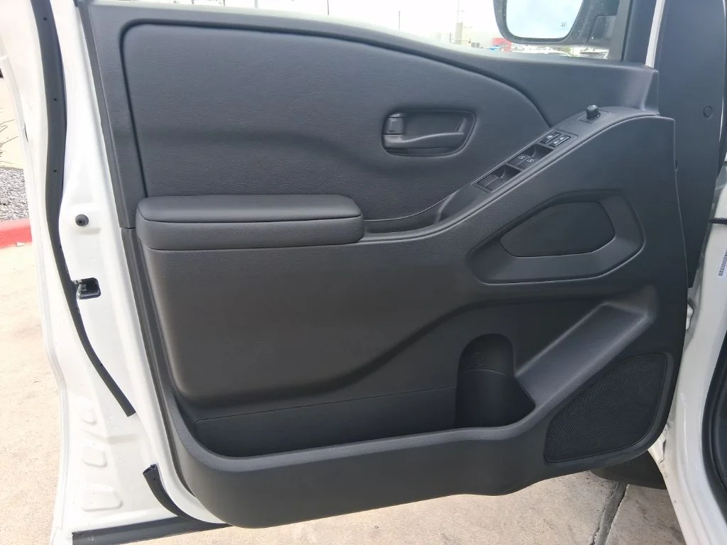 New 2026 Glacier White Nissan Crew Cab SV image 20