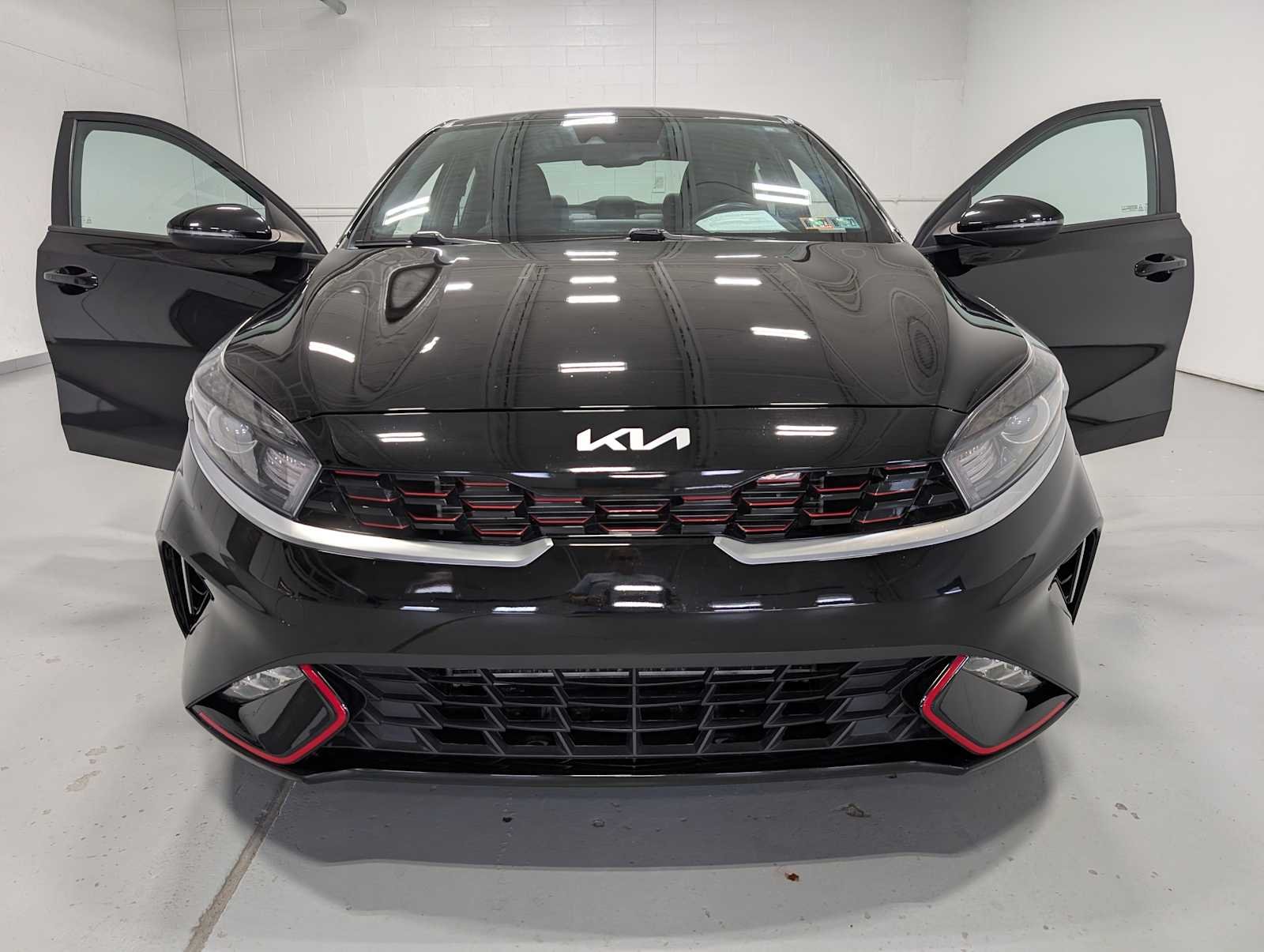 Certified Used 2023 Aurora Black Kia GT-Line image 15