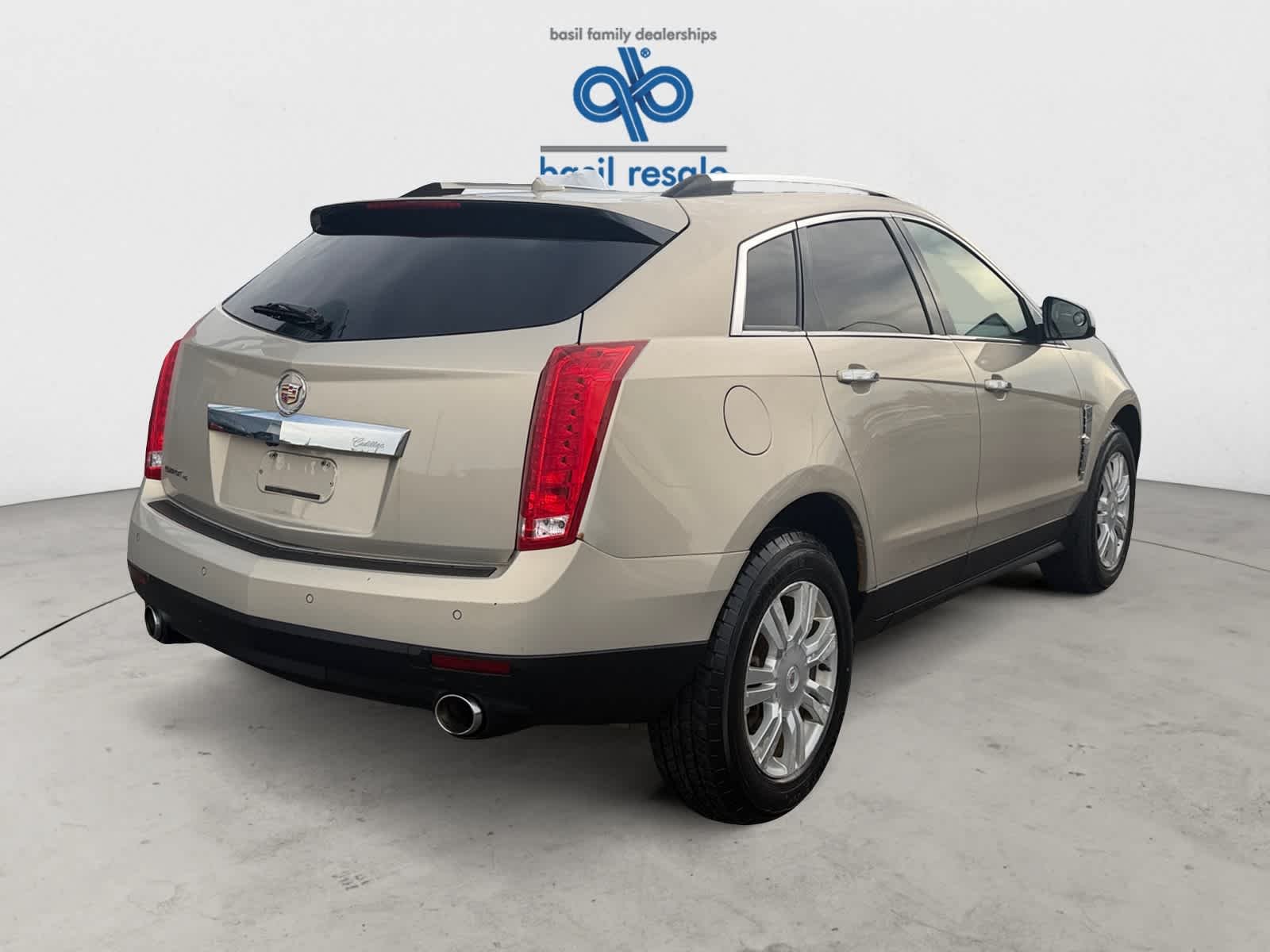 Used 2011 Gold Mist Metallic Cadillac Luxury Collection image 7