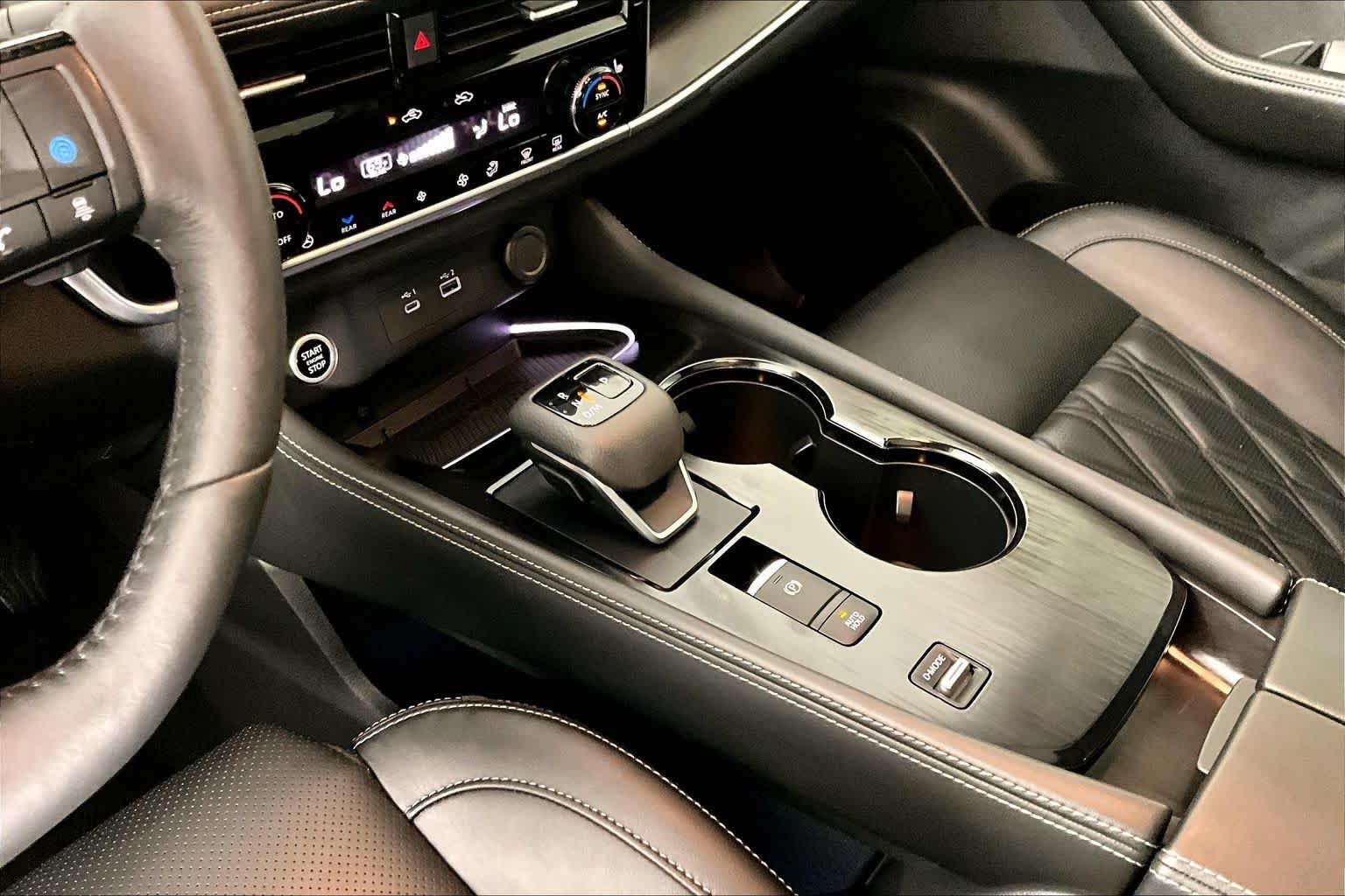 Used 2021 Boulder Gray Pearl/Super Black Nissan Platinum image 15