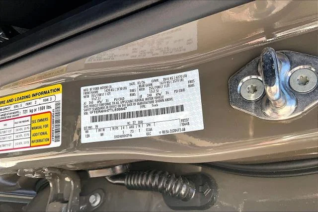New 2026 Marsh Gray Ford XLT image 24
