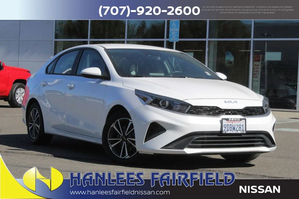 Used 2023 White Kia LXS image 1