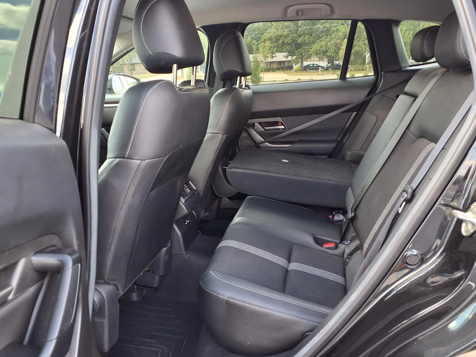 Used 2024 Jet Black Mica Mazda 2.5 S Select Package image 24