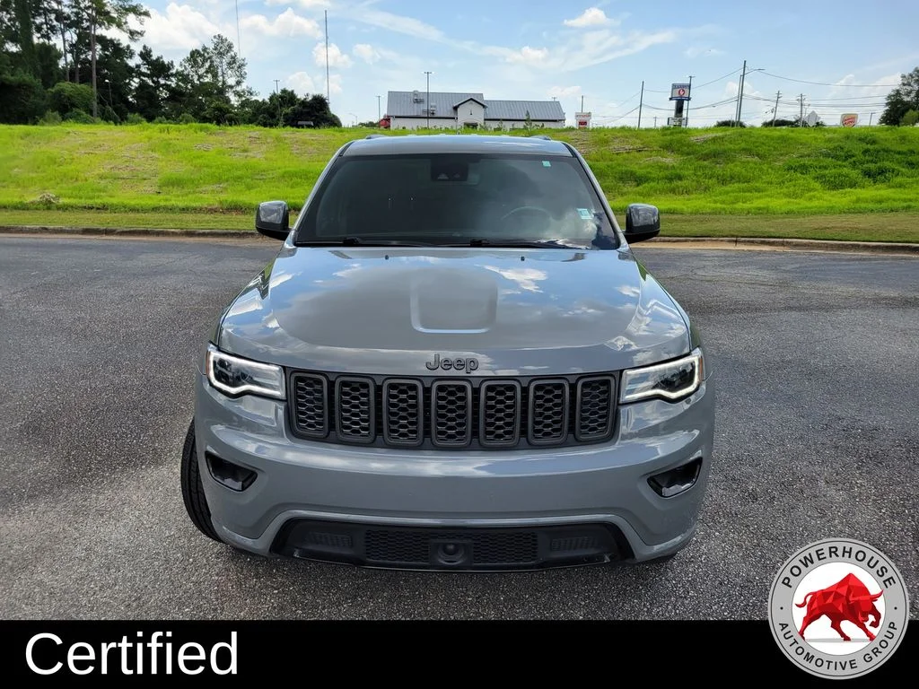 Used 2021 Gray Jeep Laredo X image 9