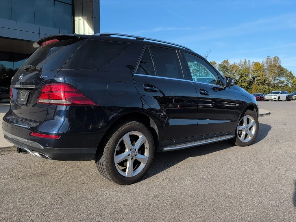 Used 2017 Lunar Blue Metallic Mercedes-Benz GLE 350 image 3