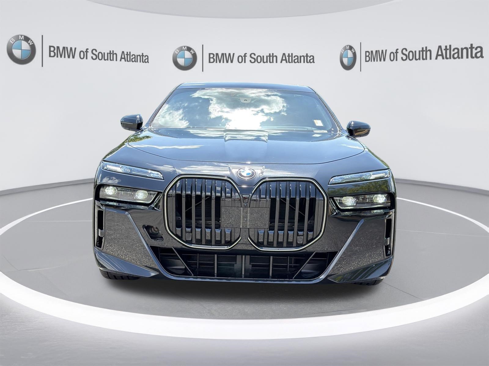Certified Used 2026 Black Sapphire Metallic BMW 760i xDrive image 29