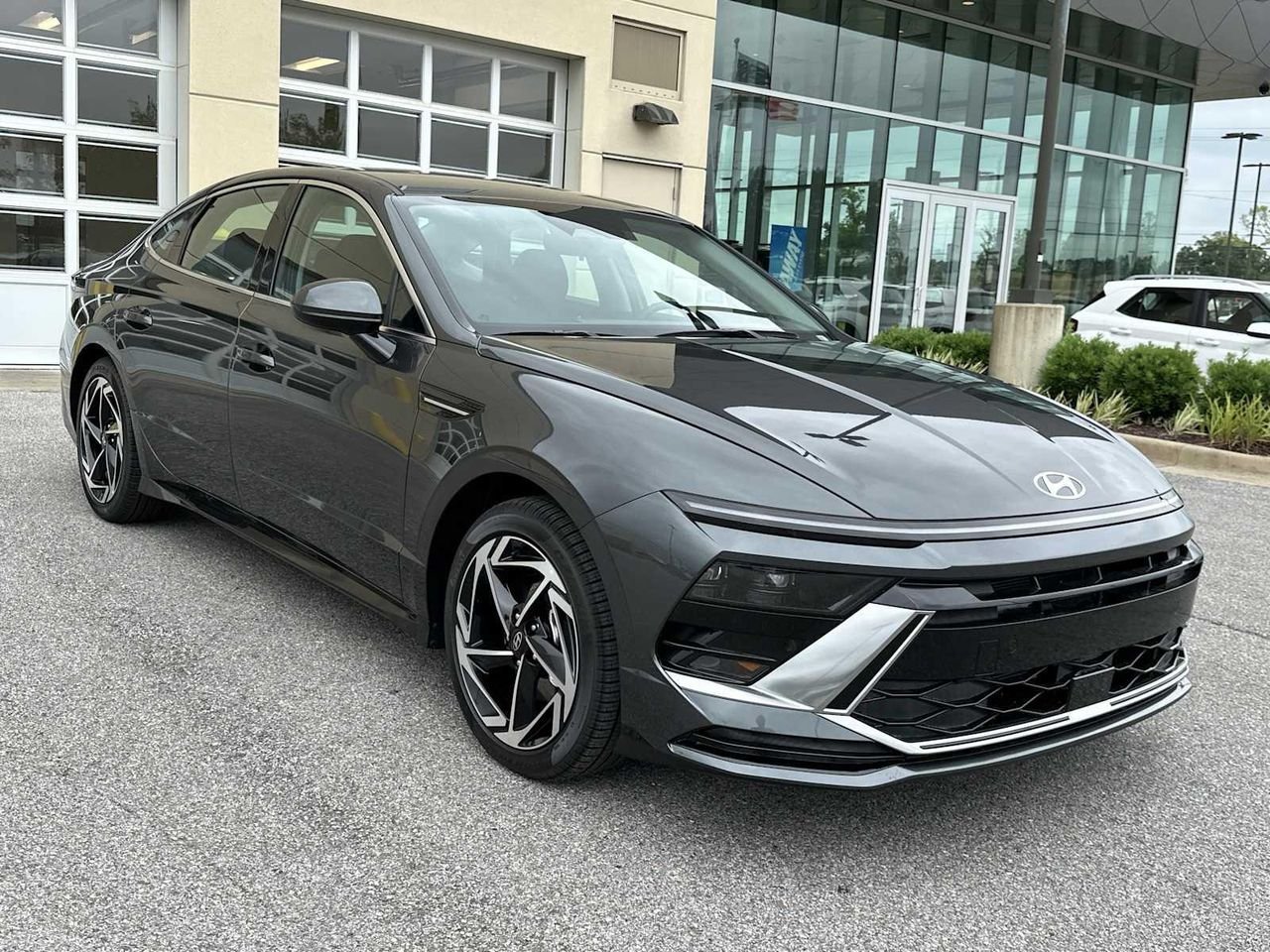 2026 Hyundai Sonata SEL AWD's photo