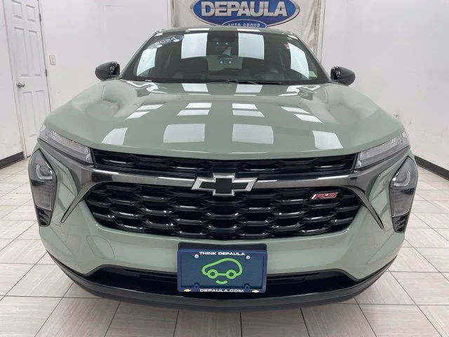 Certified Used 2024 Green Chevrolet  image 18