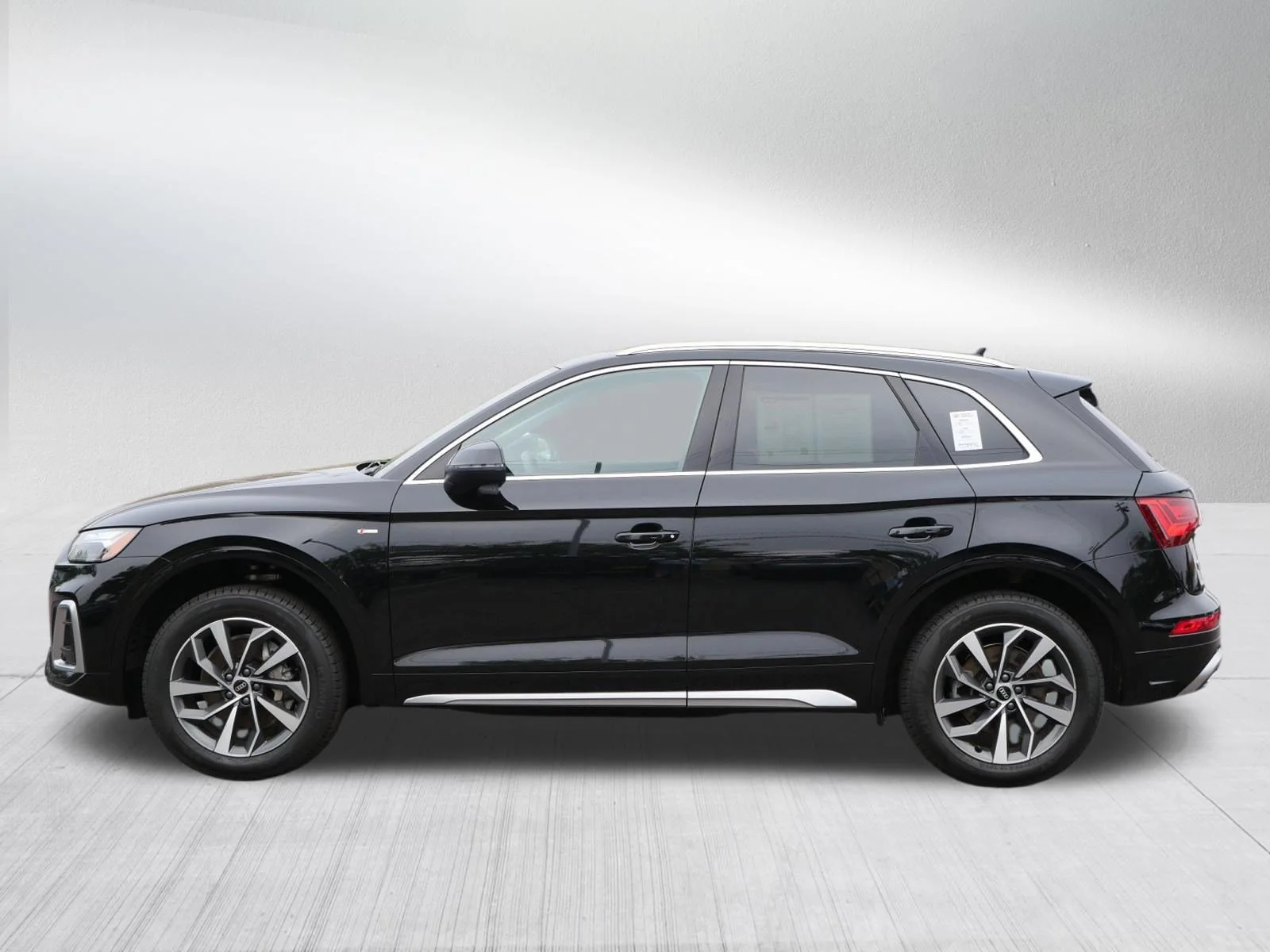 Used 2023 Mythos Black Metallic Audi S line Premium image 4