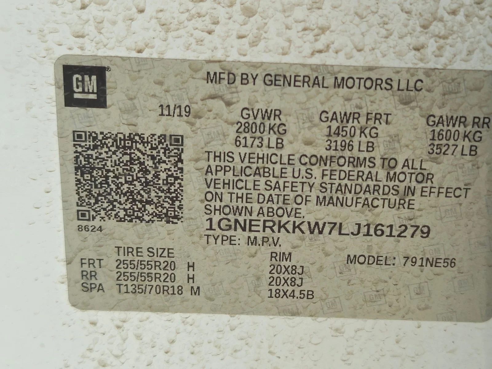 Used 2020 Summit White Chevrolet Premier image 27