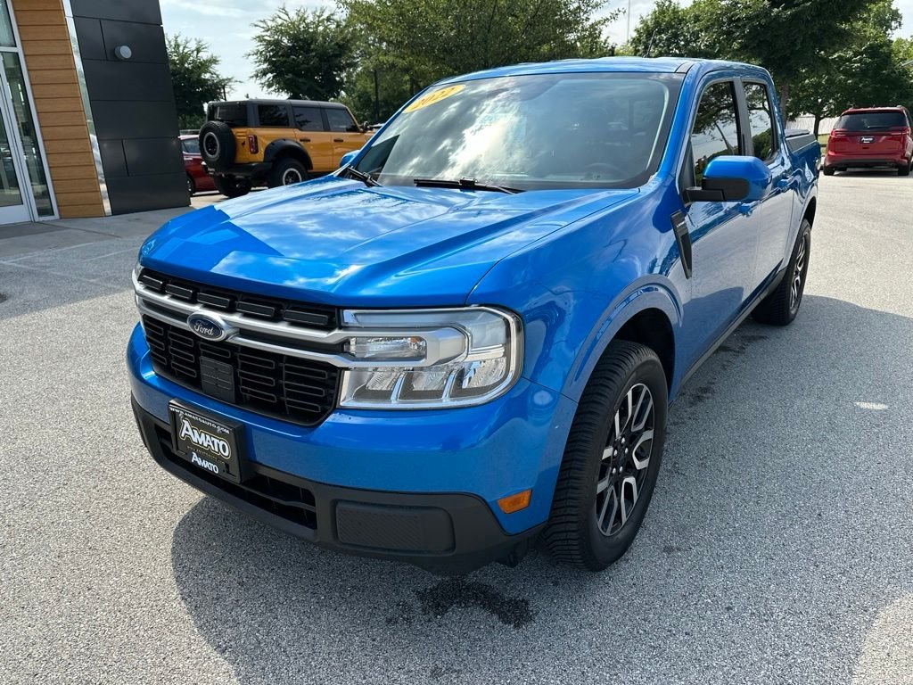 Used 2022 Blue Ford Lariat image 2