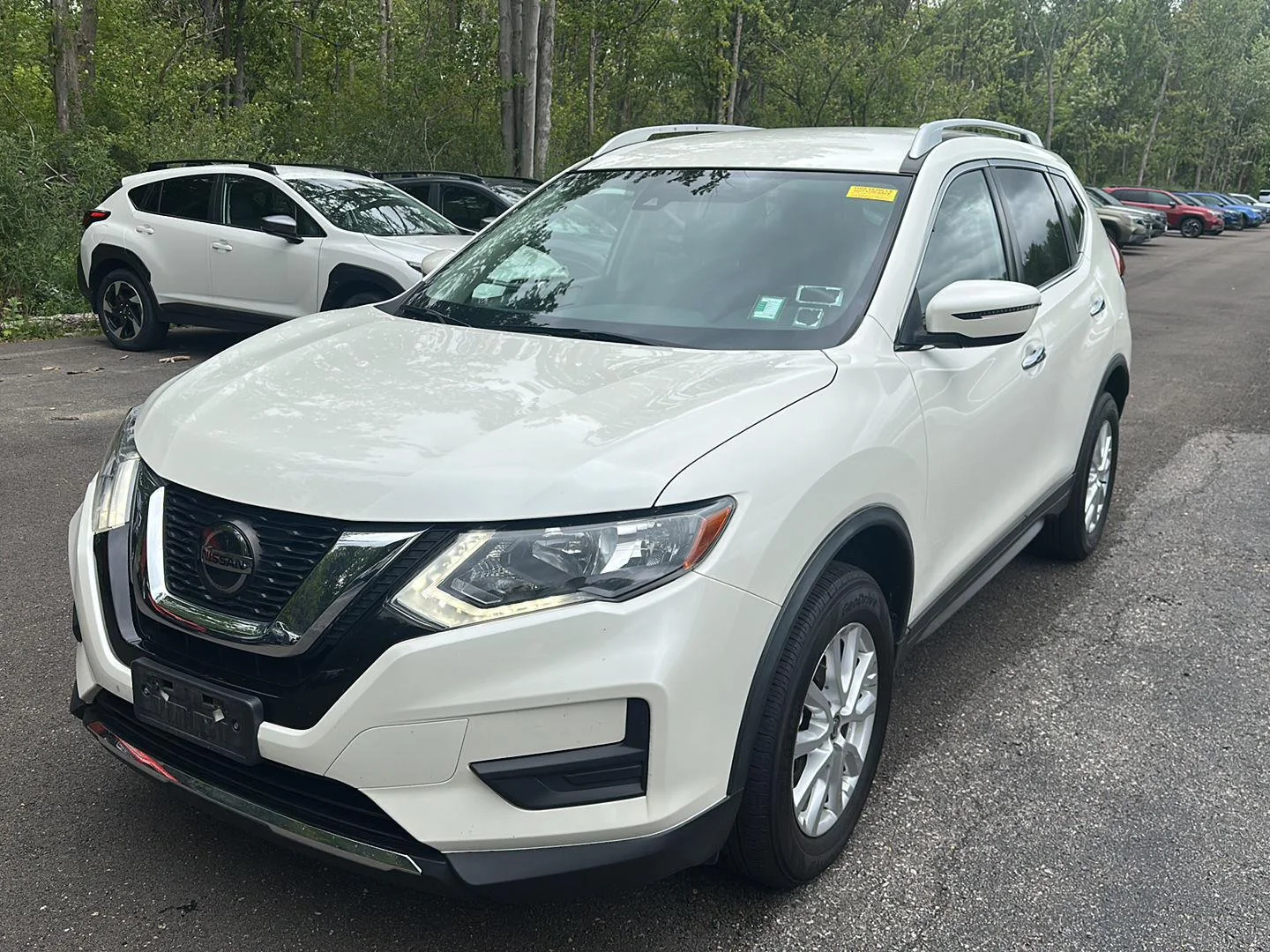 Used 2020 Pearl White Tricoat Nissan SV image 4