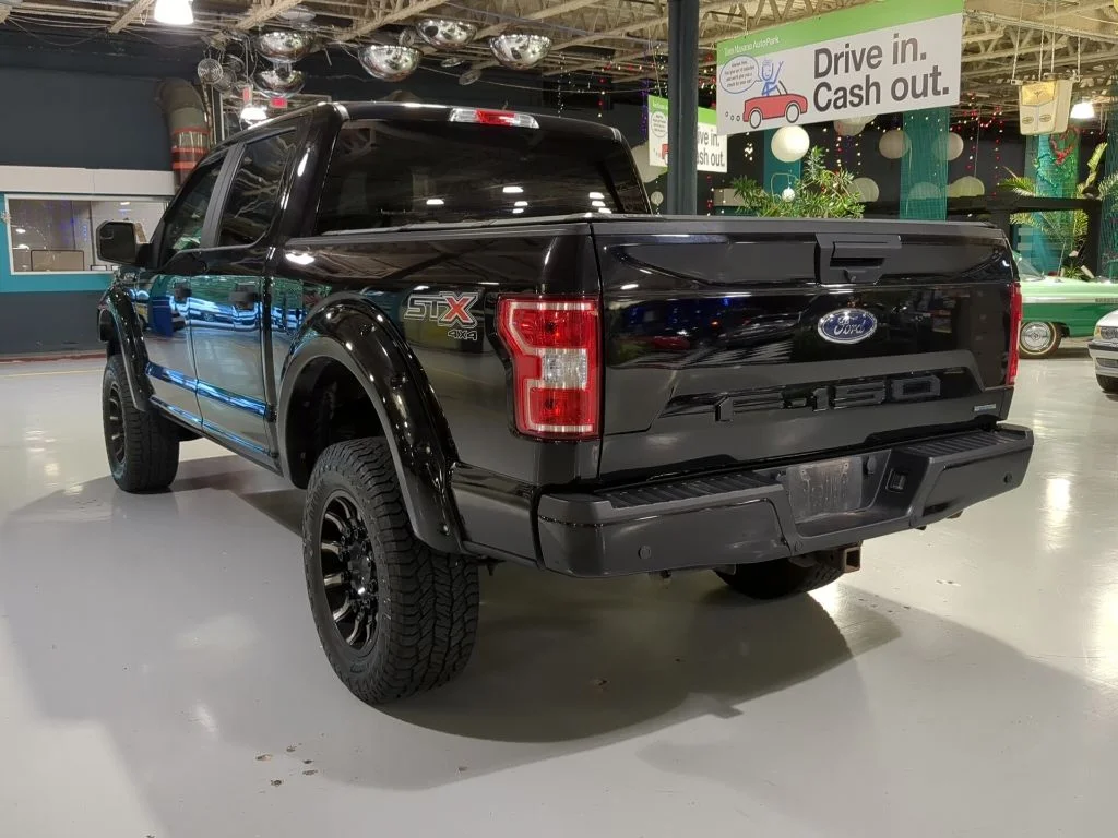 Used 2020 Black Metallic Ford XL image 10