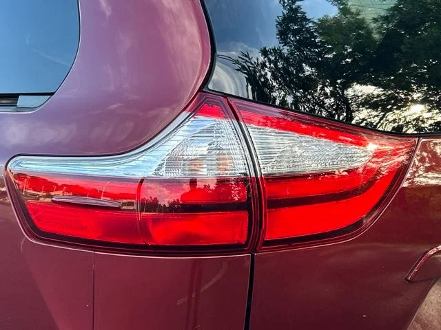 Used 2015 Red Toyota LE image 11