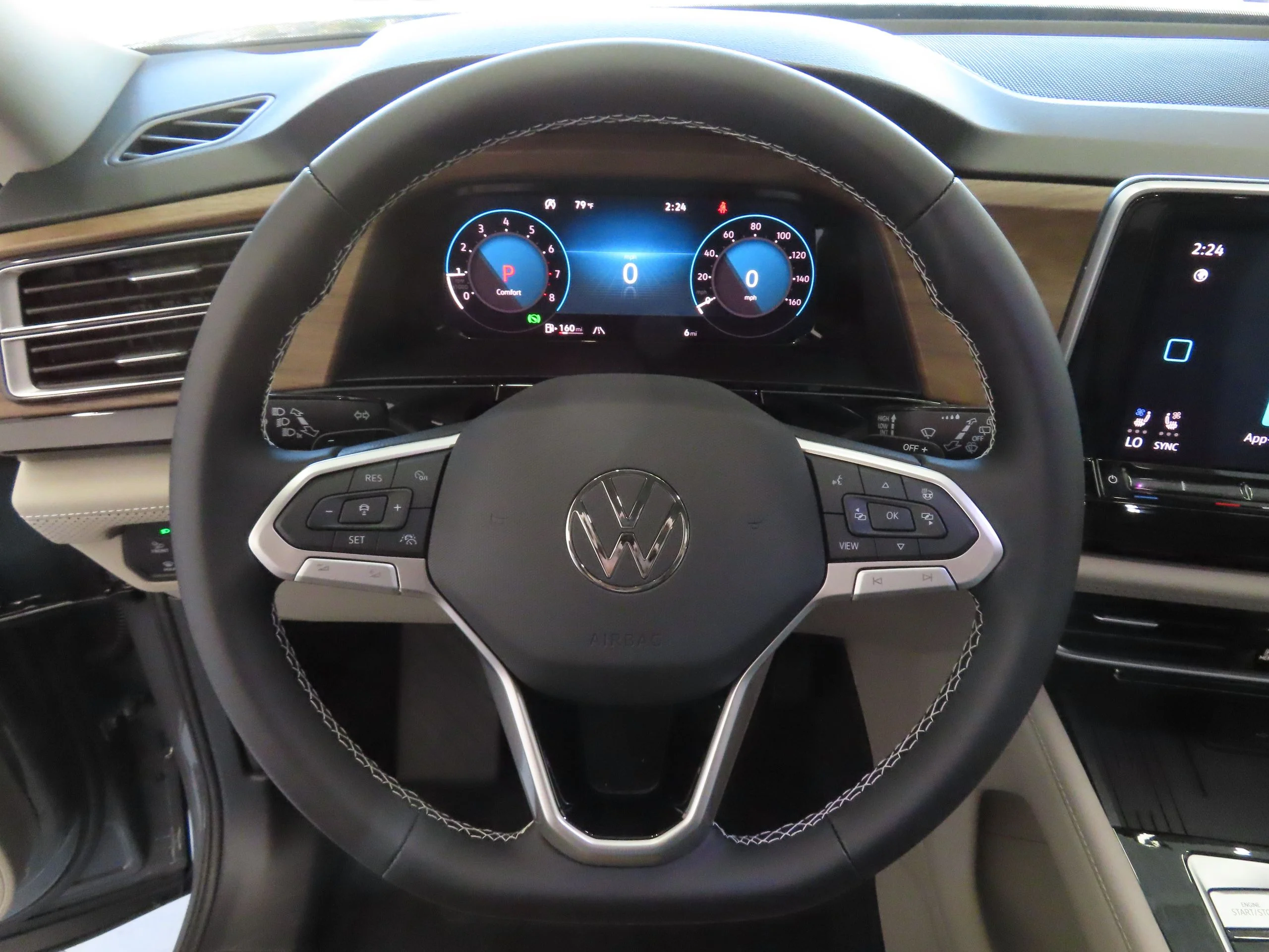 New 2026 Gray Volkswagen 2.0T SE w/Technology image 15