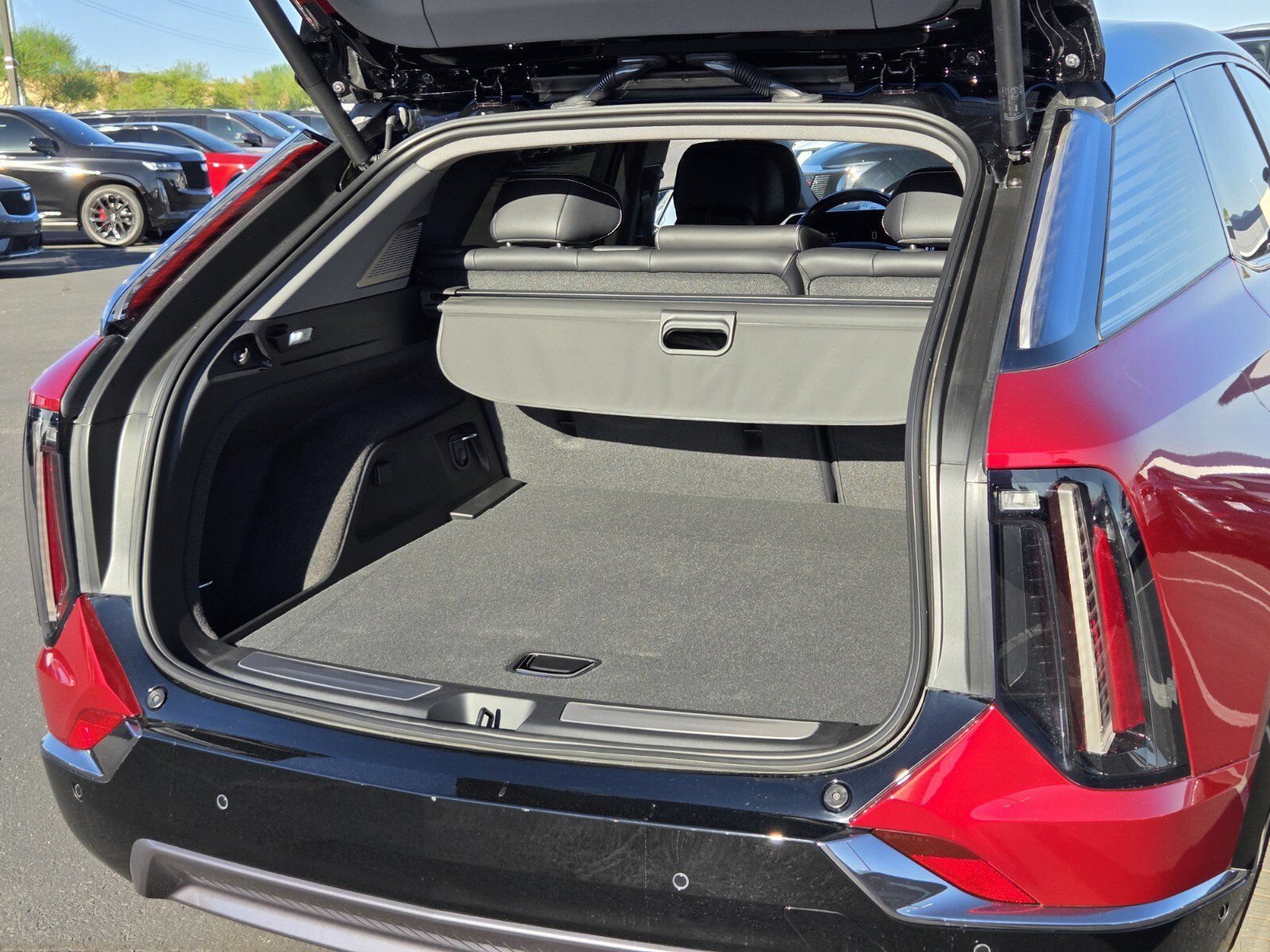 2027 Cadillac OPTIQ Premium Sport - Photo 17