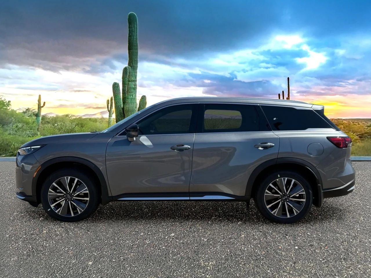 Certified Used 2026 Graphite Shadow INFINITI Luxe image 8