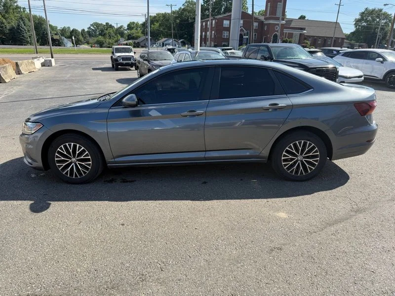 Used 2019  Volkswagen 1.4T SE image 4