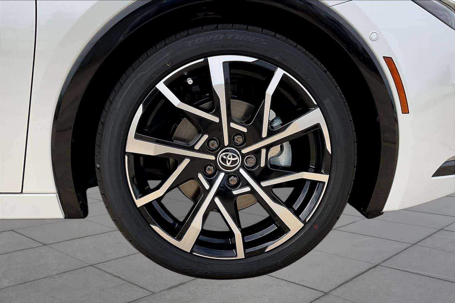 New 2026 Wind Chill Pearl Toyota XSE Premium image 15