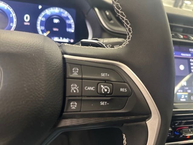 Used 2024 Red Jeep Altitude image 32