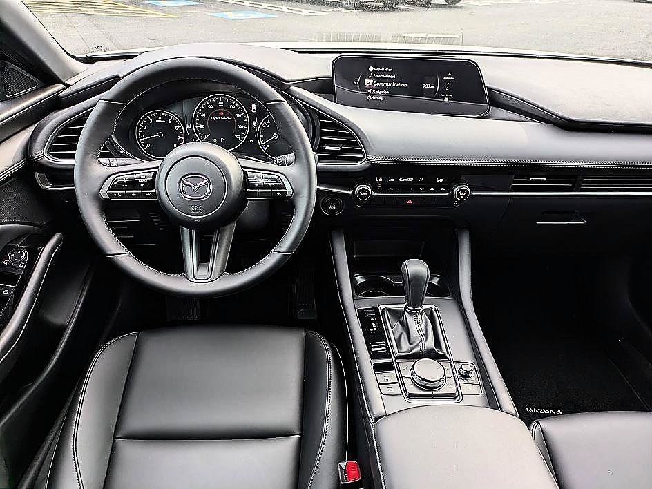 2026 Mazda Mazda3 Premium - Photo 25