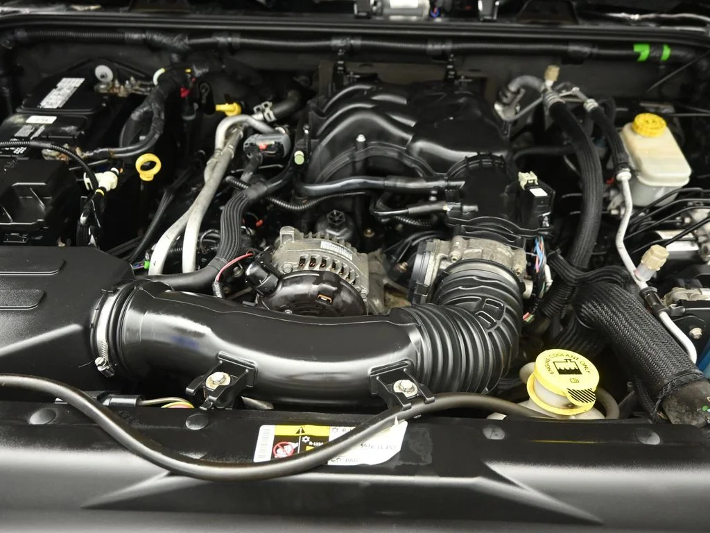 Used 2015 Black Jeep Unlimited Sport image 31
