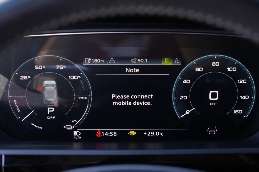 Used 2021  Audi Premium Plus image 16